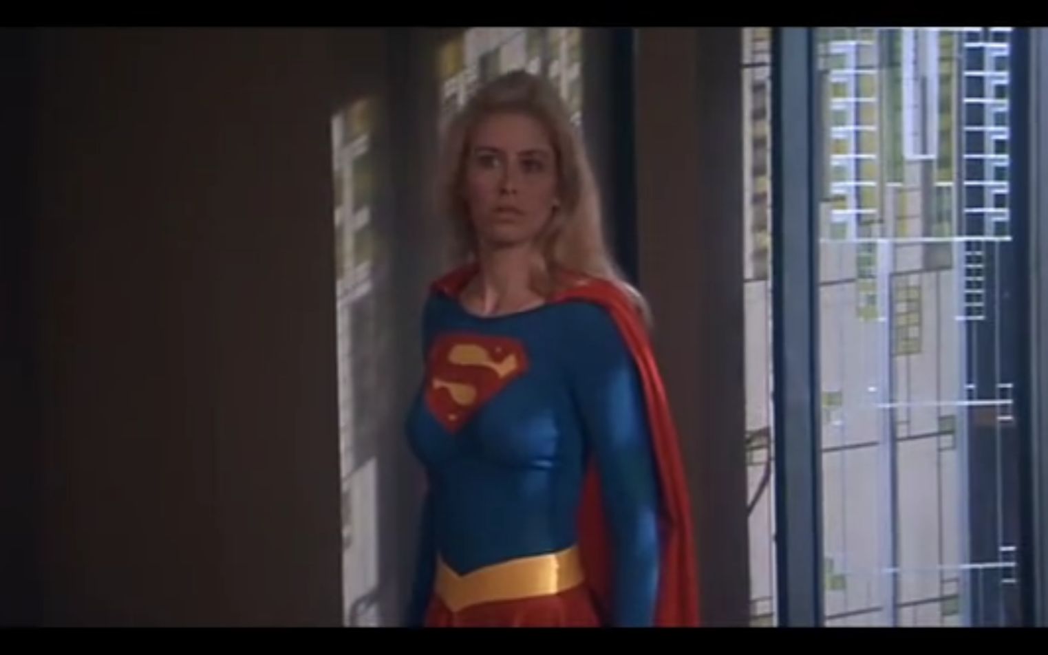 [图]女超人落入女巫陷阱 （1984电影 supergirl）