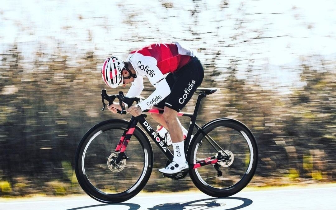 公路车赛事2022贝赛日之星s2科夸德陡坡冲刺绝杀佩德森斩获赛季首胜