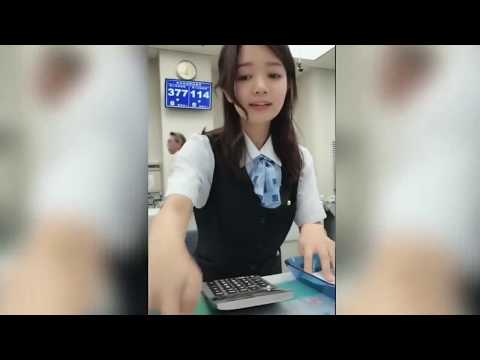 #311【#抖音】Tik Tok 银行柜台上的服务员小姐姐,今天就是排一天队我也要在这办业务哔哩哔哩bilibili