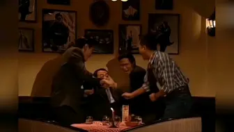 众人安慰失恋的欧阳震华，逐渐失去耐心！这段超级搞笑的！