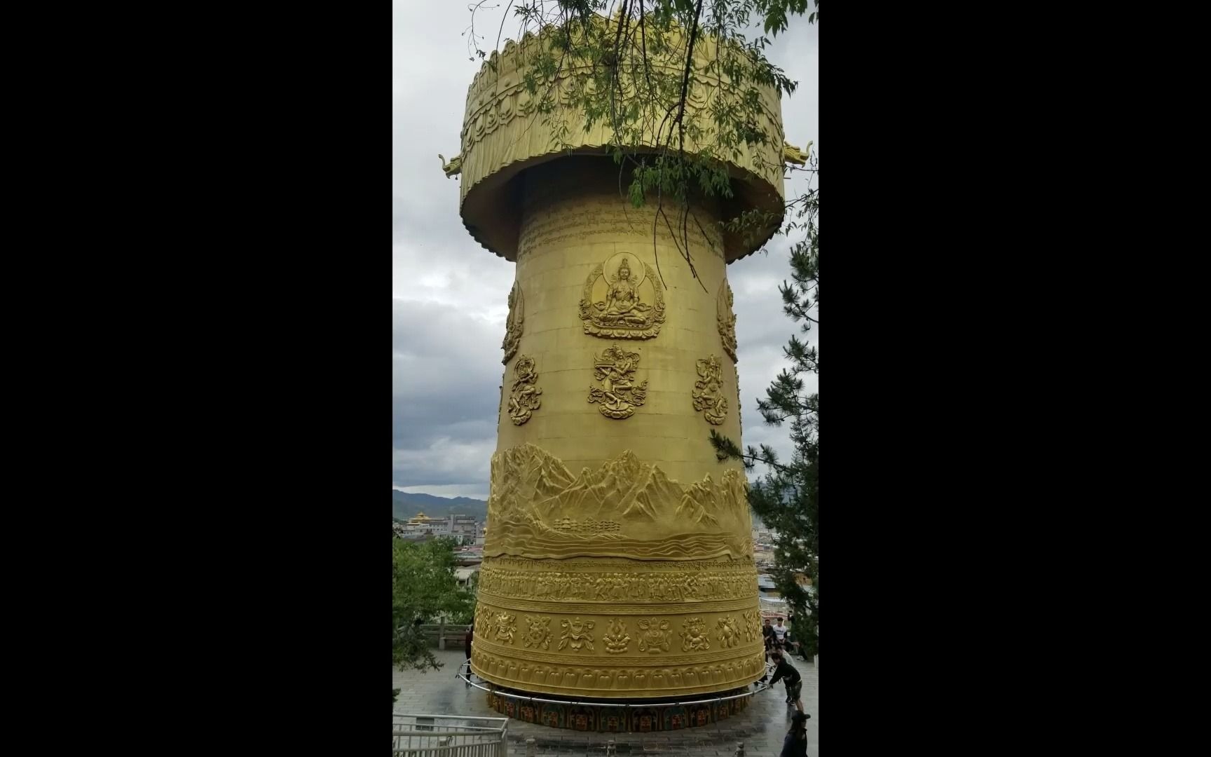 云南迪庆香格里拉古城、大佛寺旅拍视频哔哩哔哩bilibili