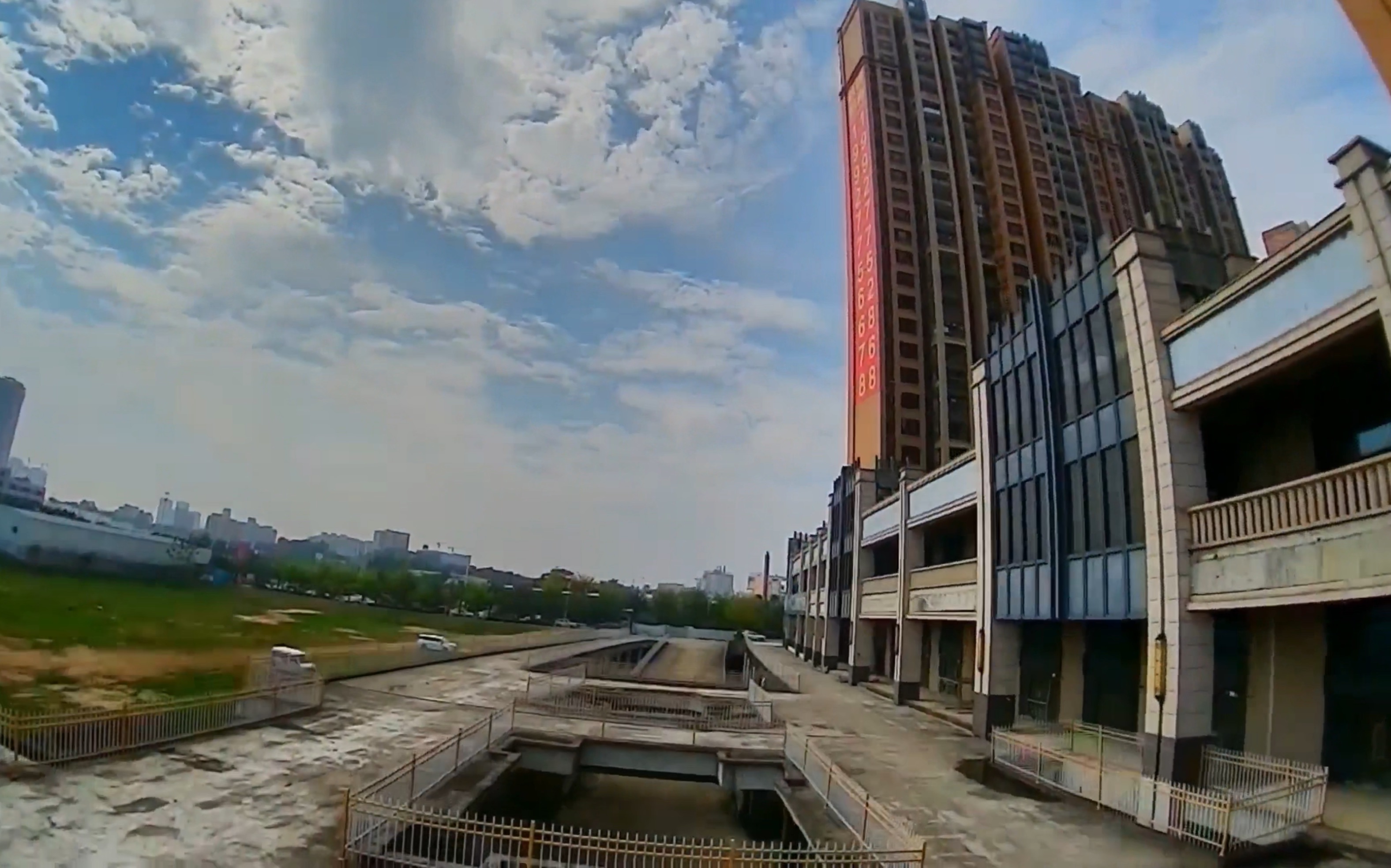 蓝天白云,fpv穿越机又飞飞恐怖东盟城,gopro10 直出1080p