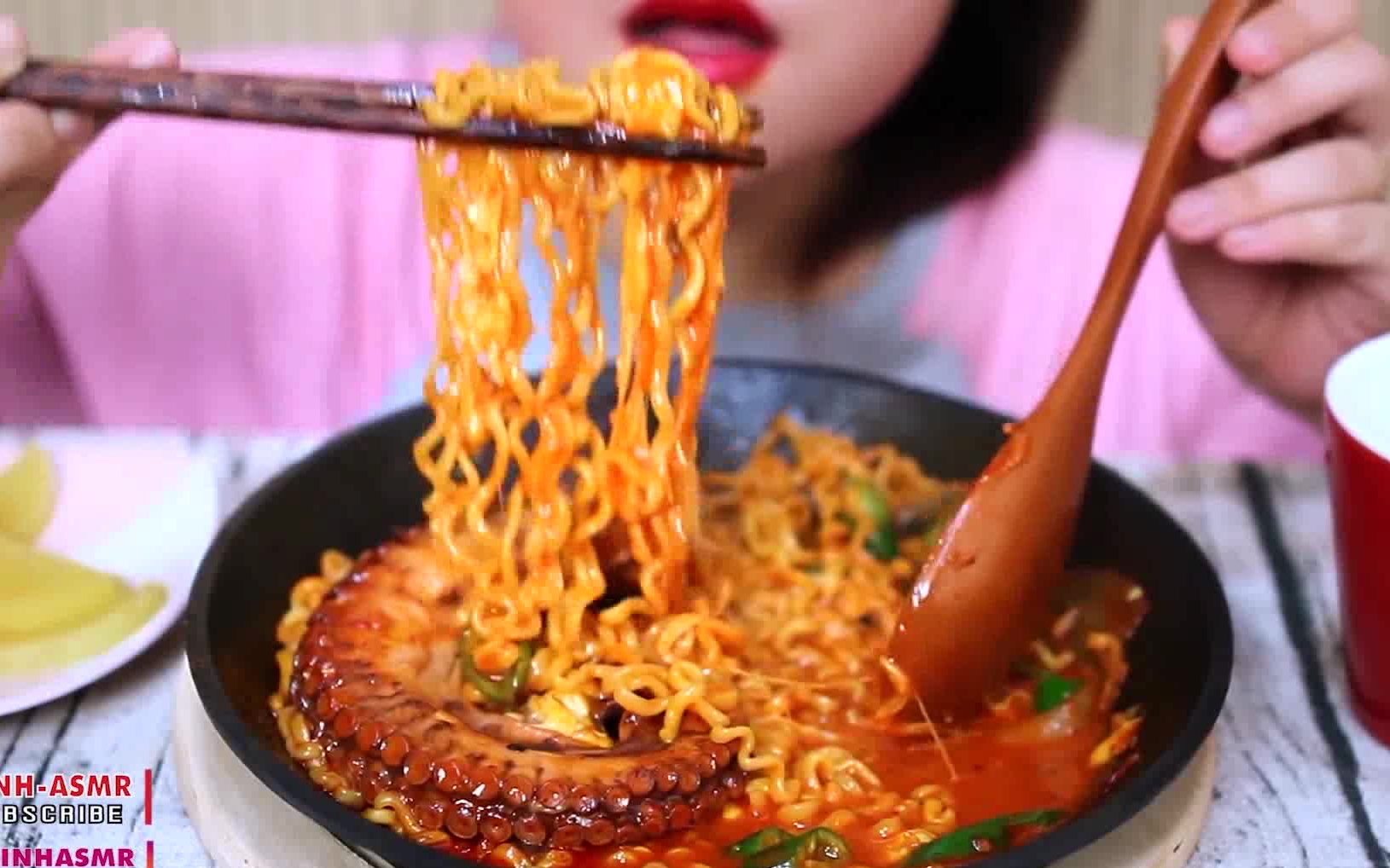 【up恶搞 × 慎点!】论高手是如何制作一碗章鱼面的w