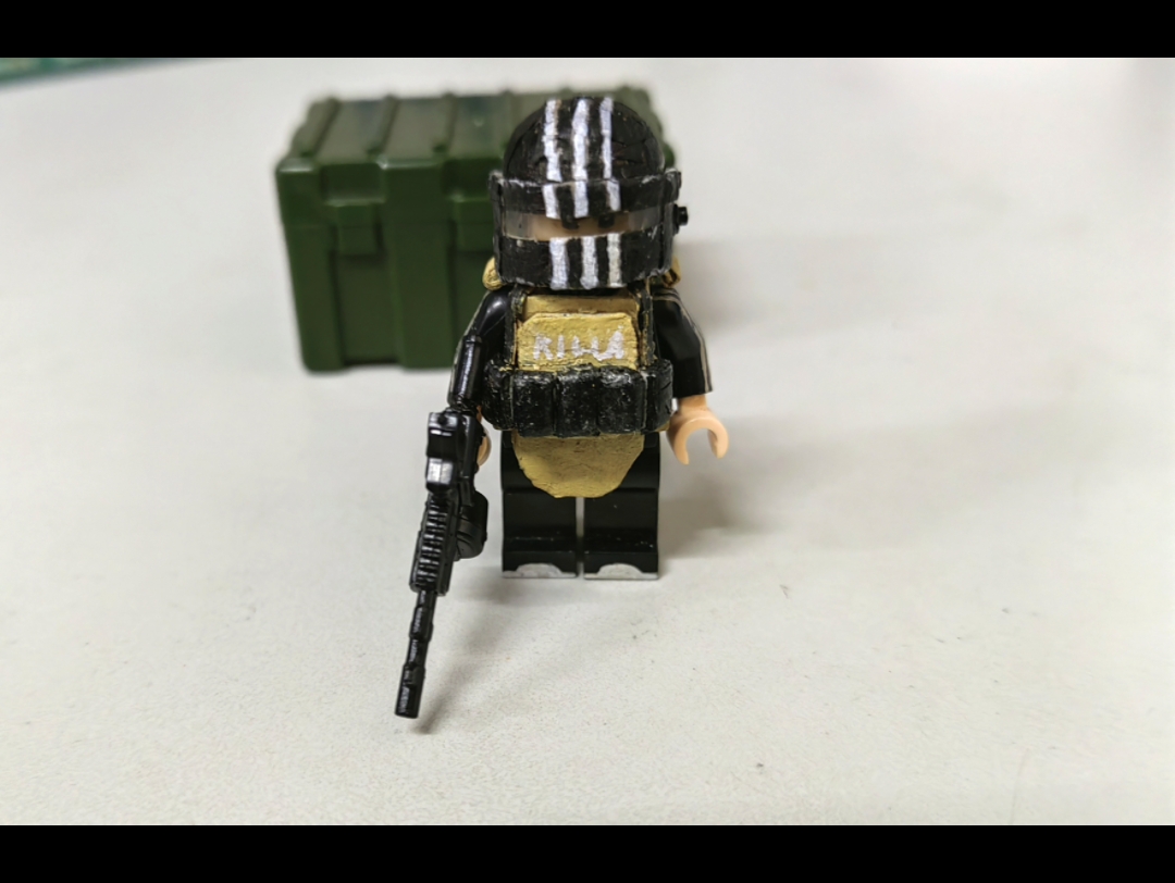 【人仔moc】逃离塔科夫 商场铁头娃 killa