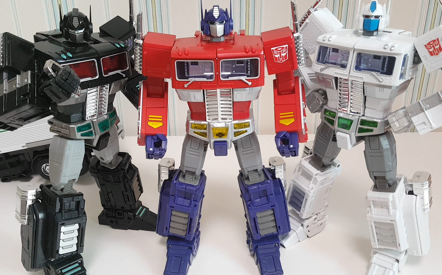 takara tomy变形金刚mp-711白色擎天柱(通天晓)_哔哩哔哩 (゜-゜)つロ