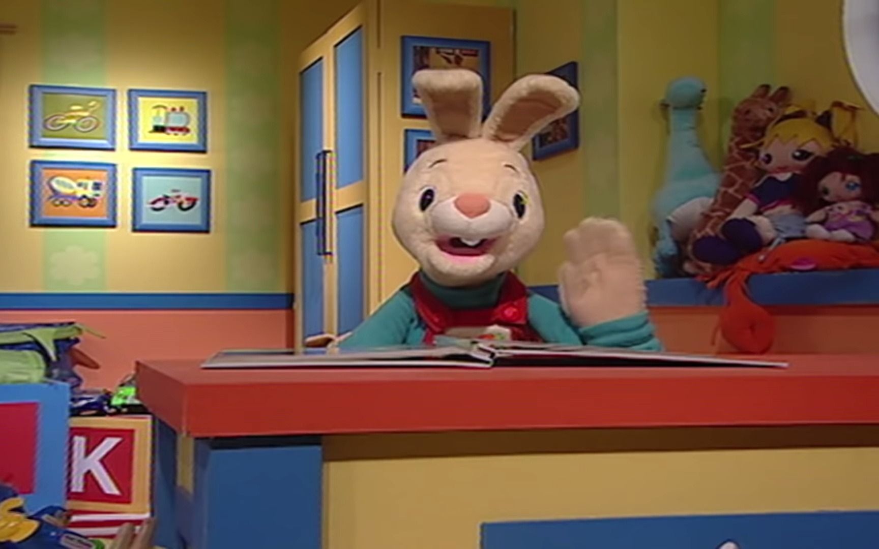 family fun - harry the bunny compilation - learning english for