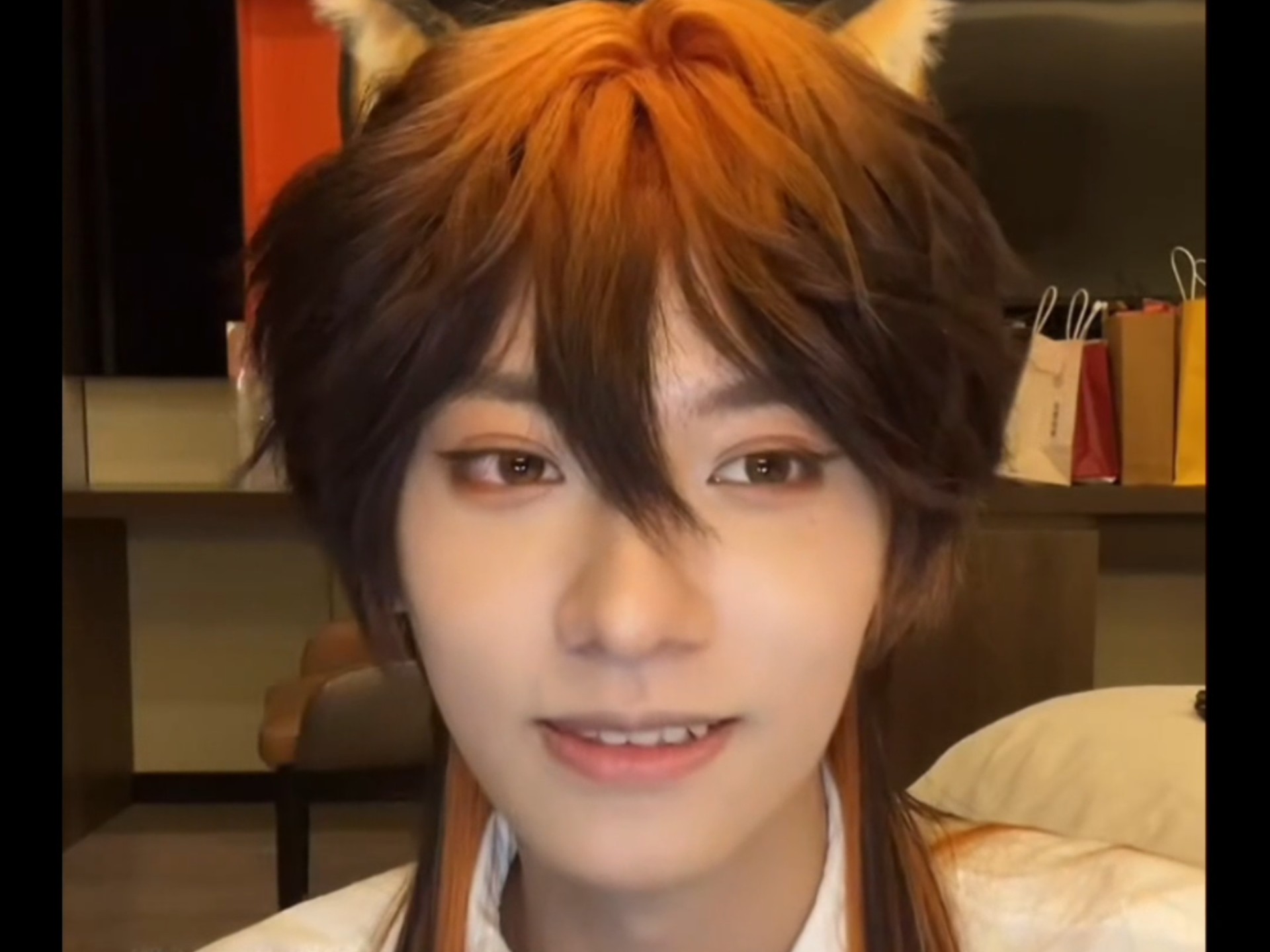 当鹿荼白直播遇见李春华,你跳舞我唱歌