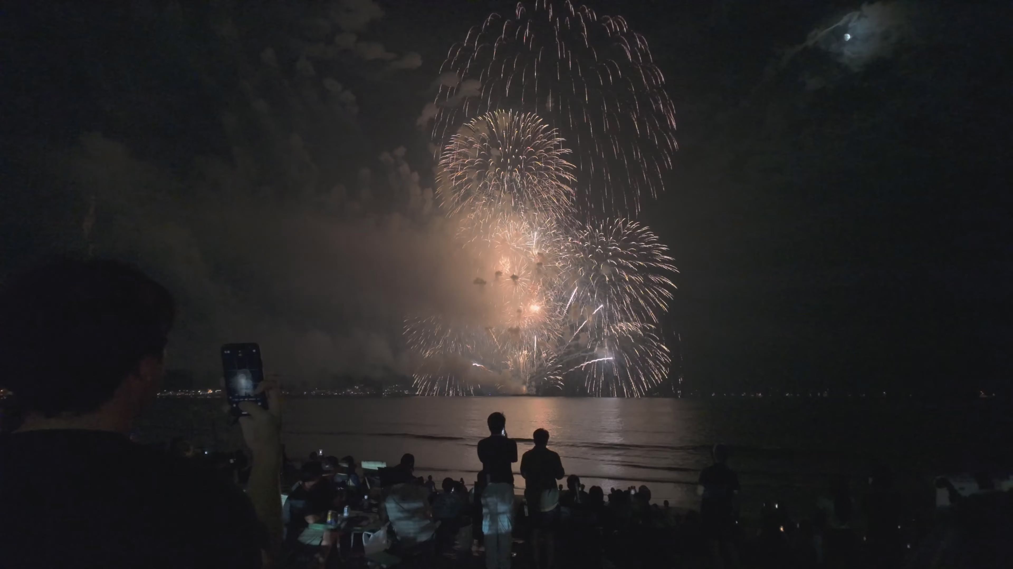 漫步日本・海滨小镇镰仓的烟火大会