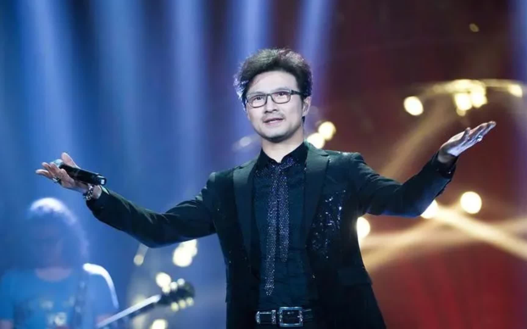 汪峰刚宣布演唱会新曲目,蔡徐坤发文回应传闻,相差不到一分钟