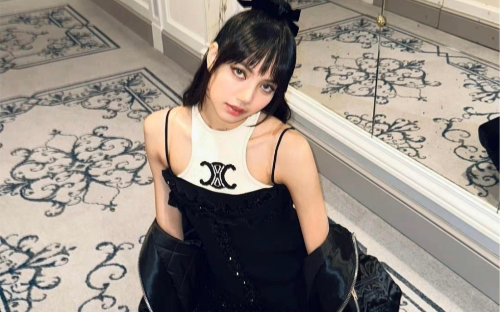 20230128 blackpink lisa ins更新图片3p