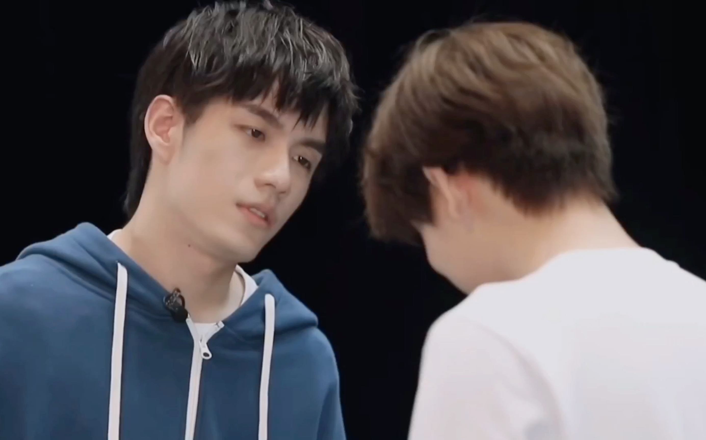 旷世齐闻翟潇闻x张颜齐想自由或许只有你懂得我