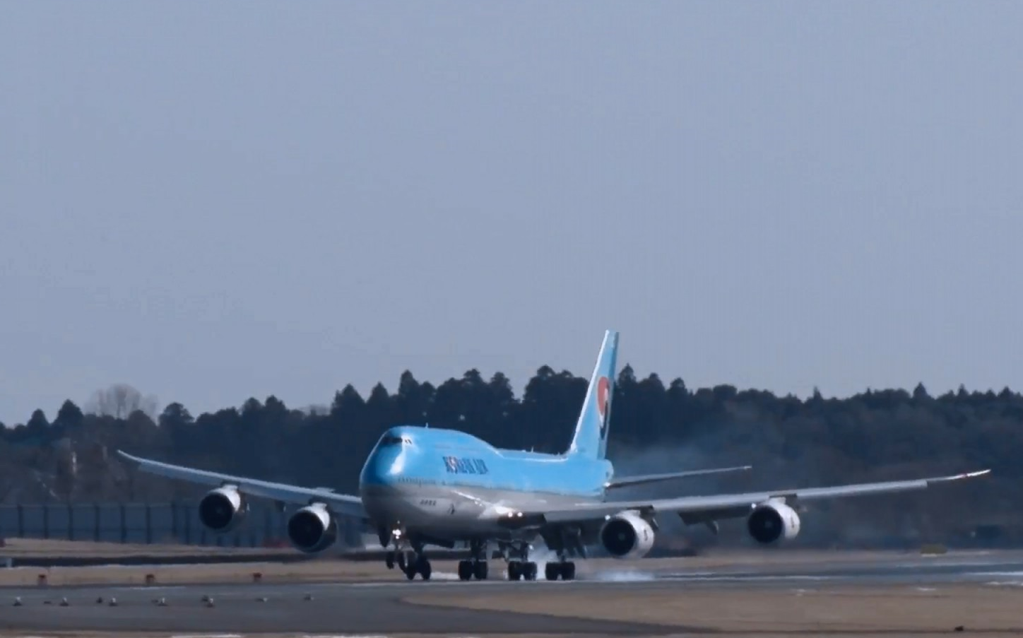 风切变着陆! - 大韩航空b747-8b5 降落成田机场