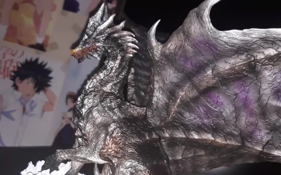 怪物猎人大型手办钢龙