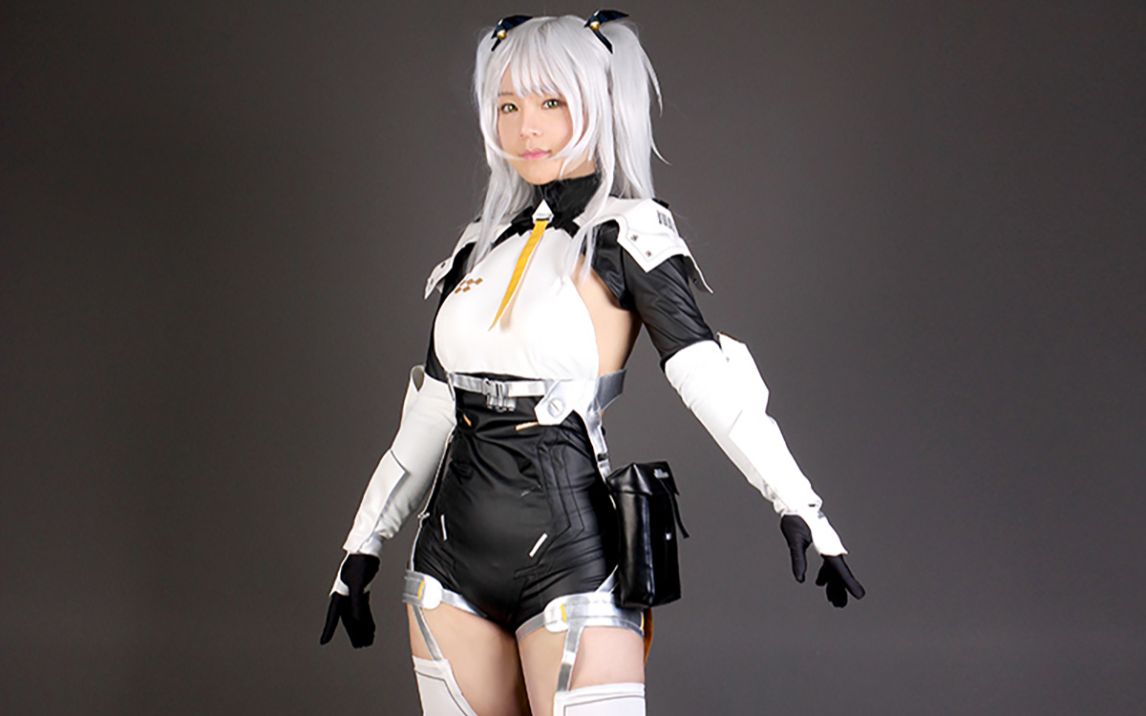 【面包家cosplay】《战双帕弥什》卡列尼娜-穿衣视频