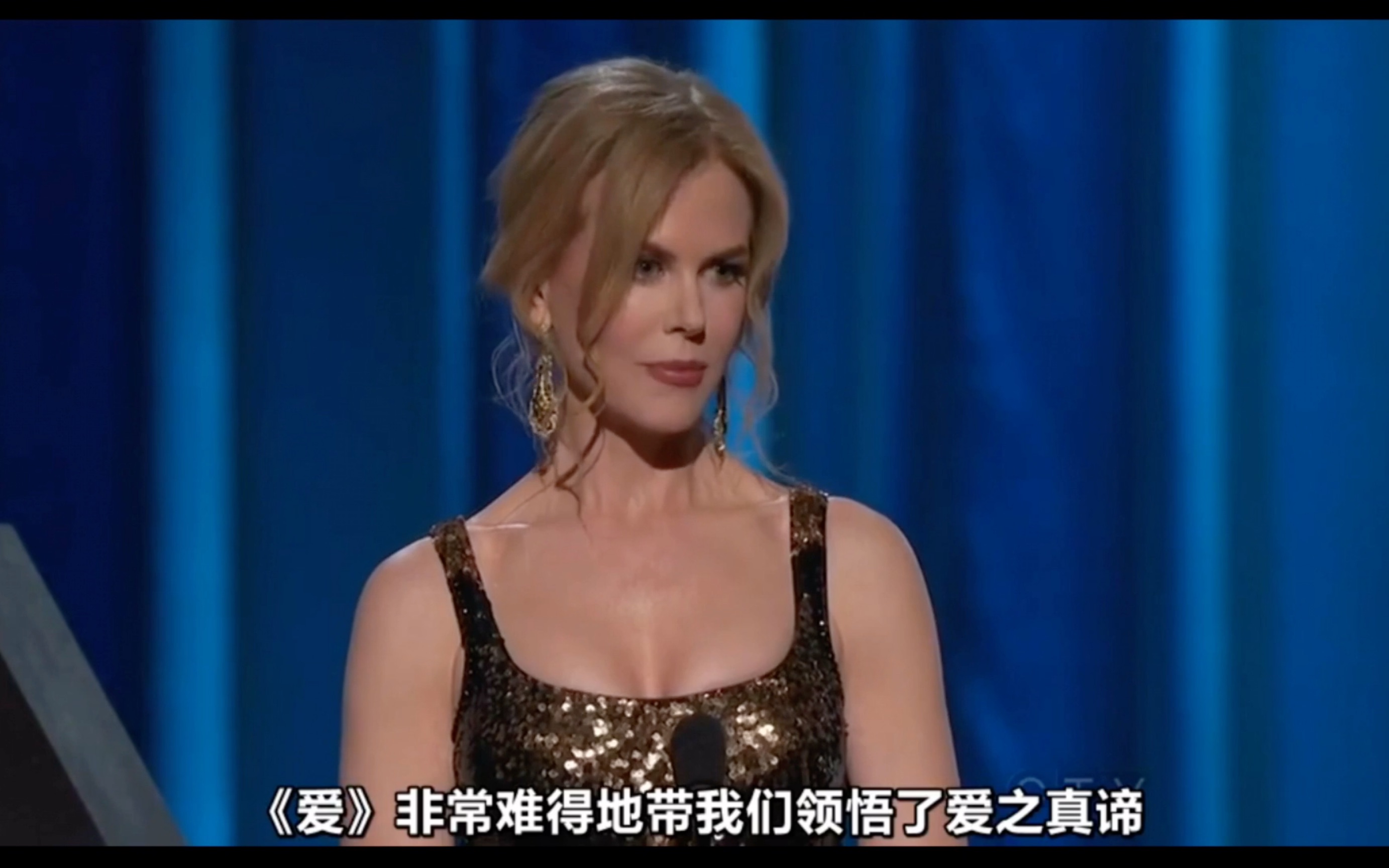 [图]【2013年第85届奥斯卡】妮可基德曼（Nicole Kidman)介绍最佳影片提名电影《乌云背后的幸福线》、《被解放的姜戈》和《爱》