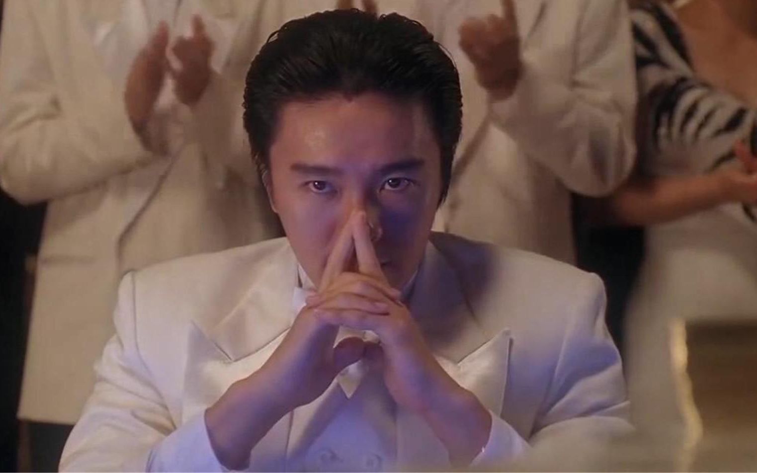 赌圣星爷对阵法国赌神,开牌就梭哈,气势绝对不能输!