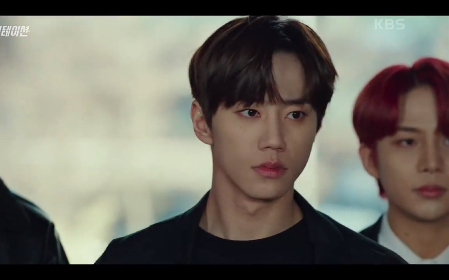 【韩剧/模仿】多年之后重遇,男主只为了看多女主一眼,就出车祸了