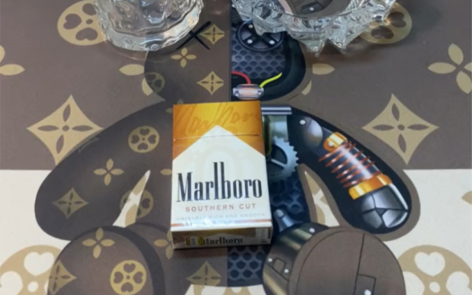 南割万宝路(Marlboro Southern Cut)美税中的极品调香哔哩哔哩bilibili