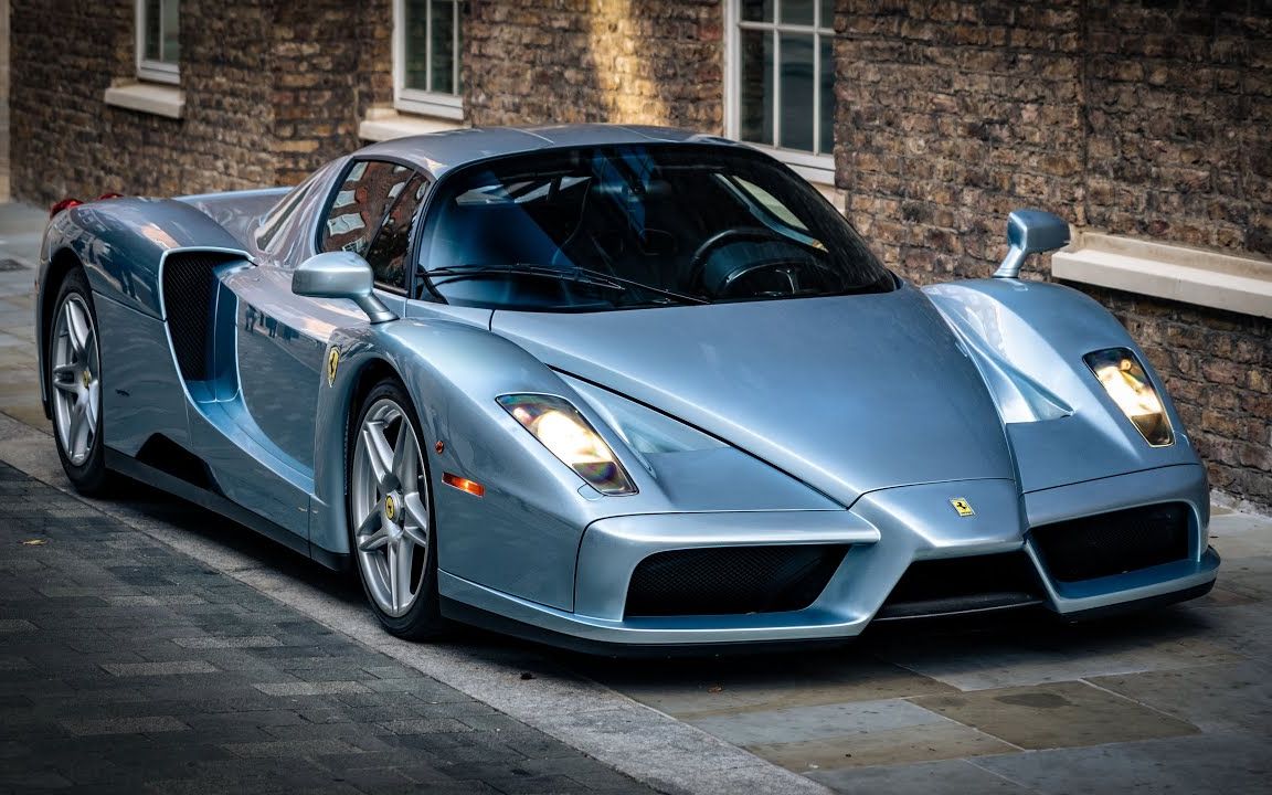 [图]1 of 2 Grigio Alloy Ferrari Enzo Driving in London!!