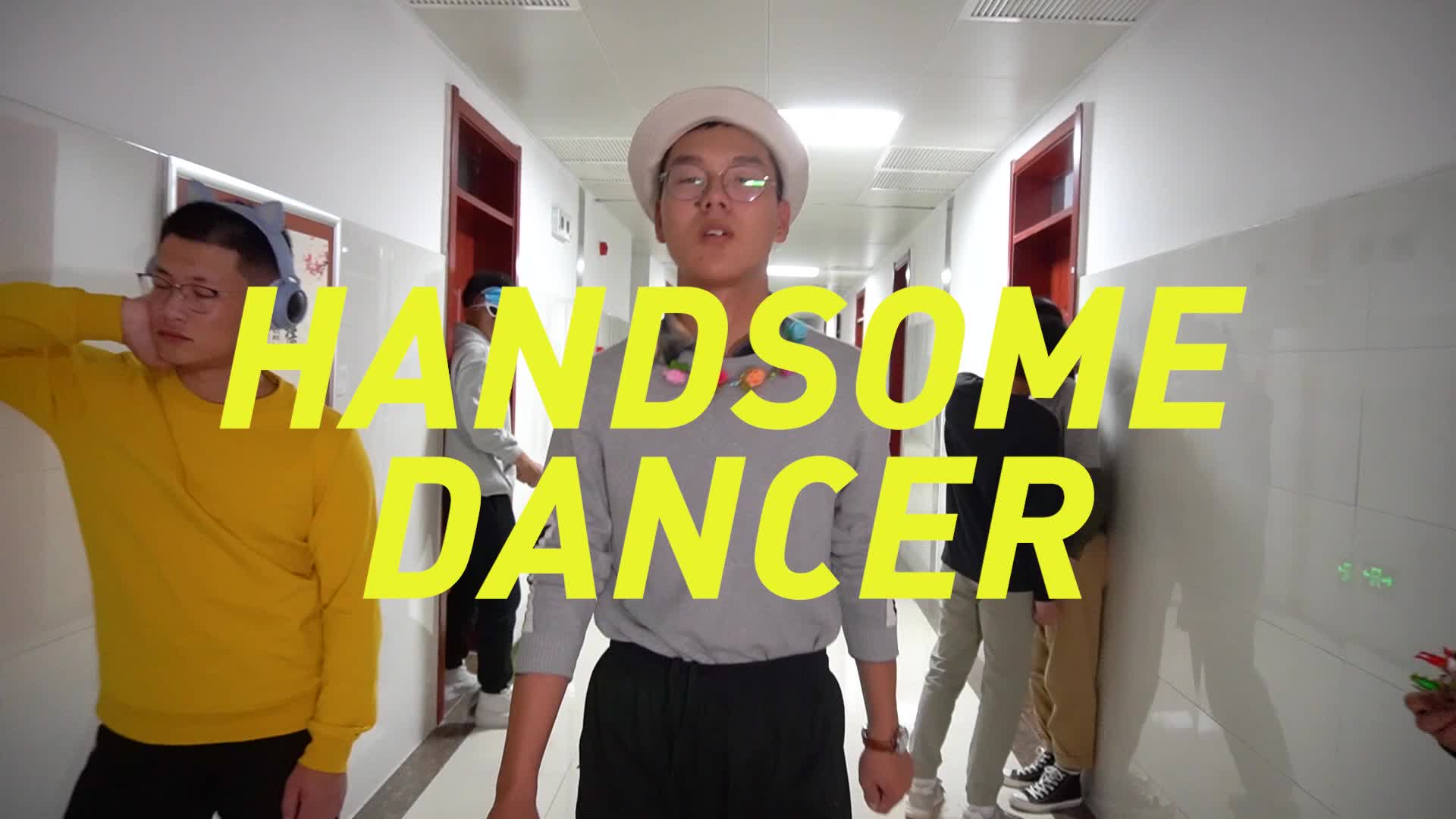 山东科技大学(泰安校区)抖肩舞 coincidance 千呼万唤始出来