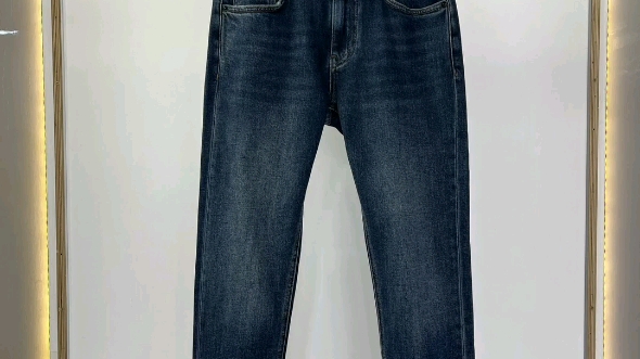 盘点十大高仿versace范思哲牛仔裤一般多少钱?