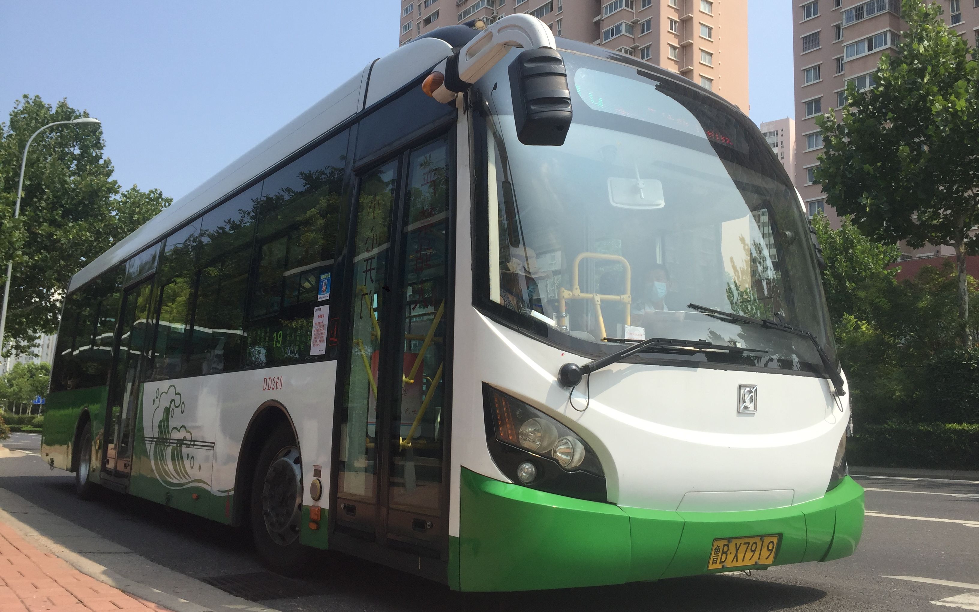 【pov044】青岛城运控股公交截团19路下行pov