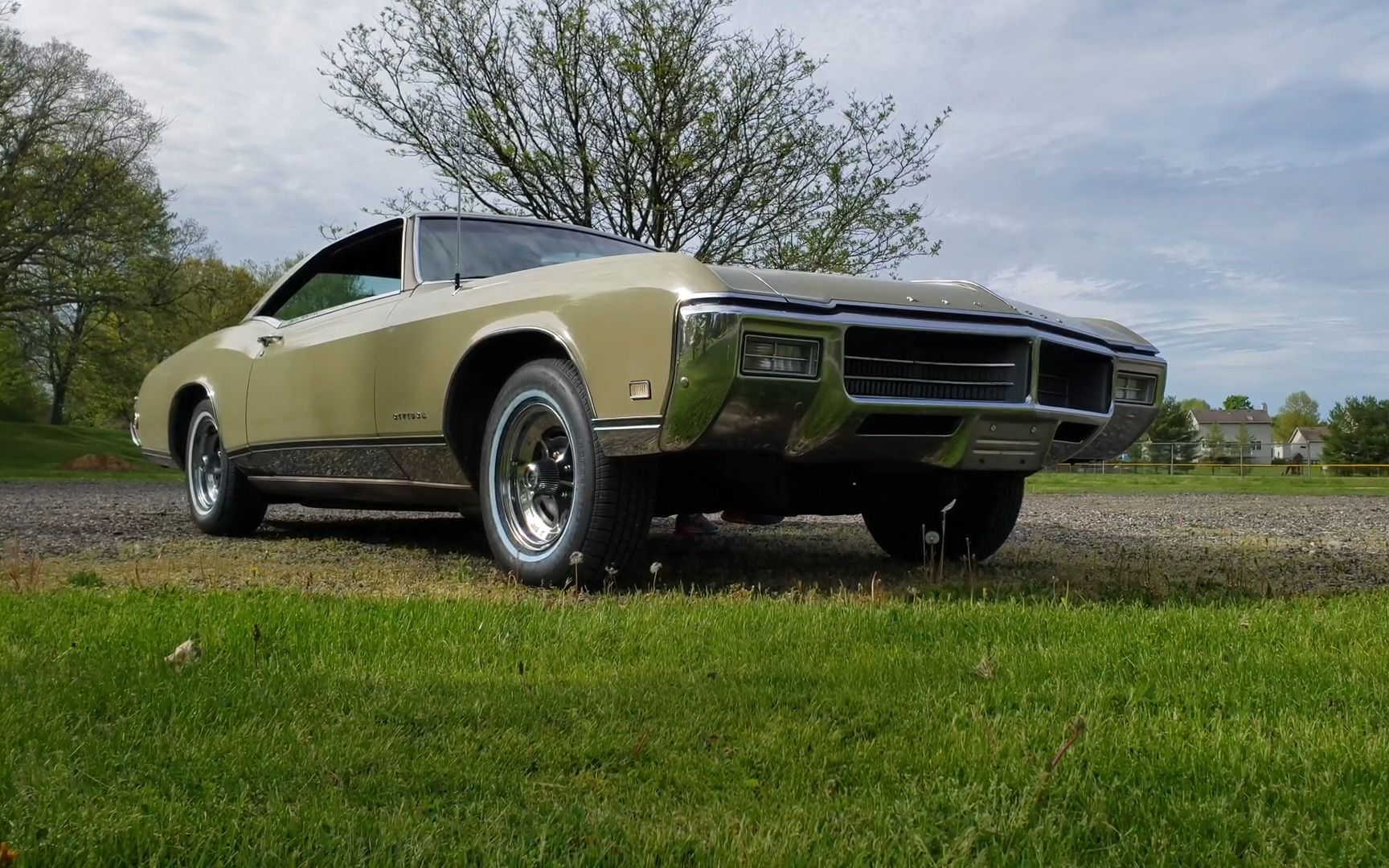 60年代末期的美式个人豪华车- 1969 别克(buick) riviera 430 ci