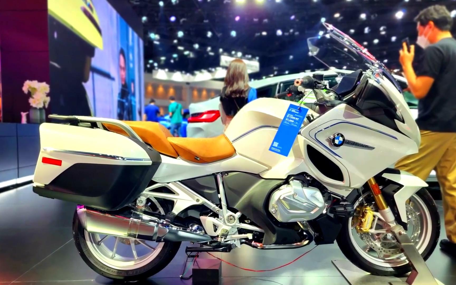 more sporty with new faces 2023 bmw r1250rt sport touring