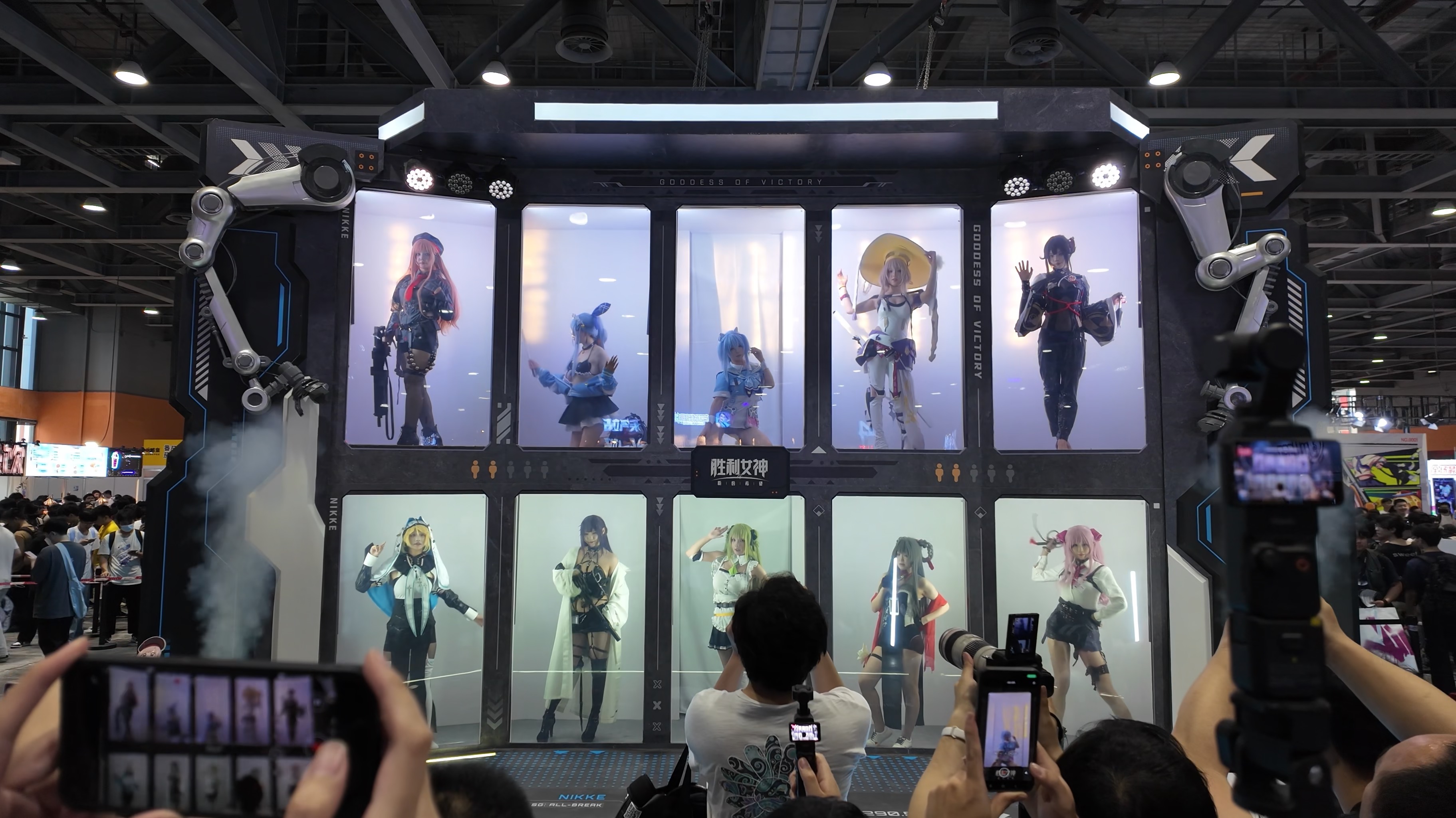 萤火虫漫展·nikke展台