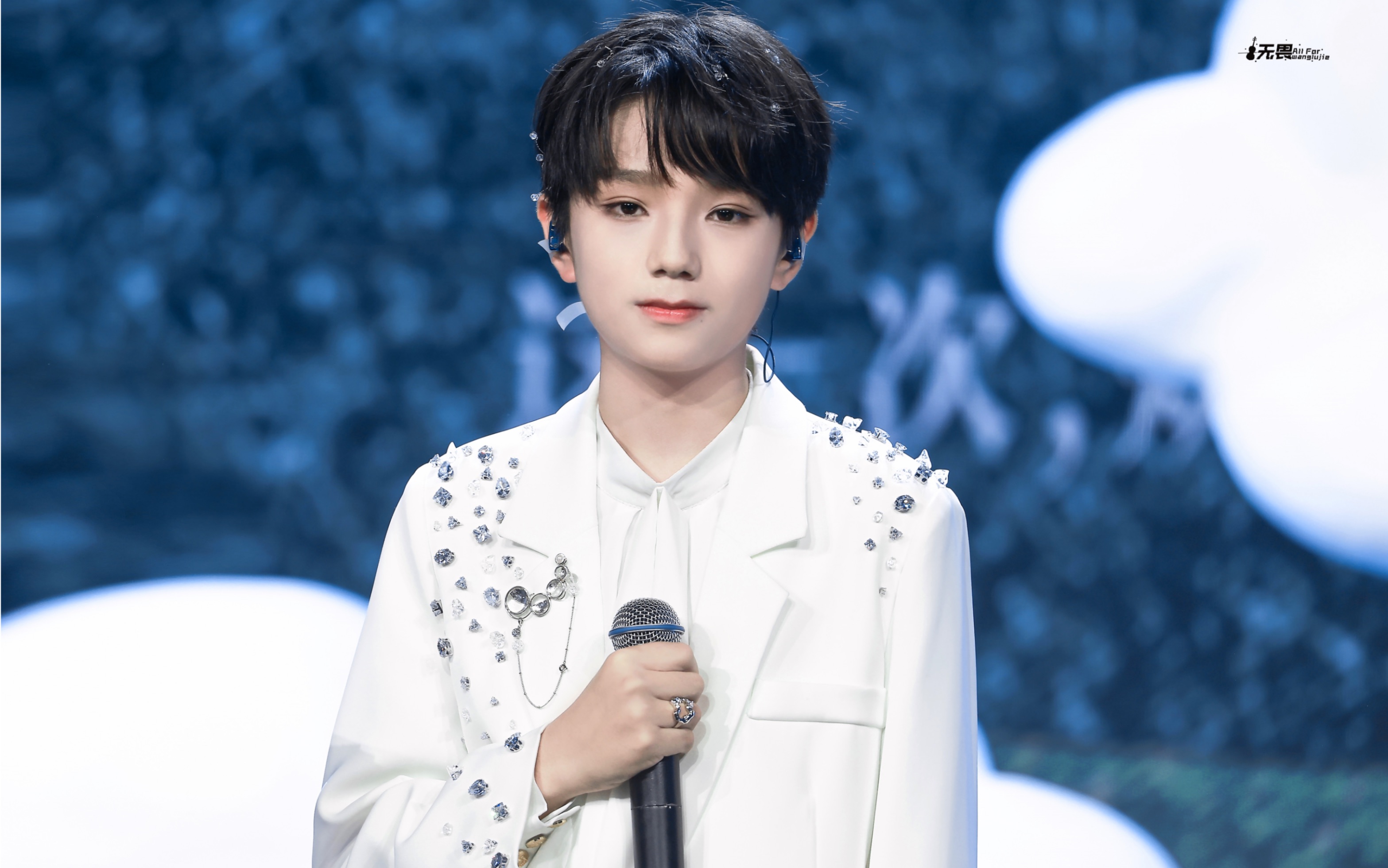 【王橹杰】tf家族四代练习生《不想睡》直拍