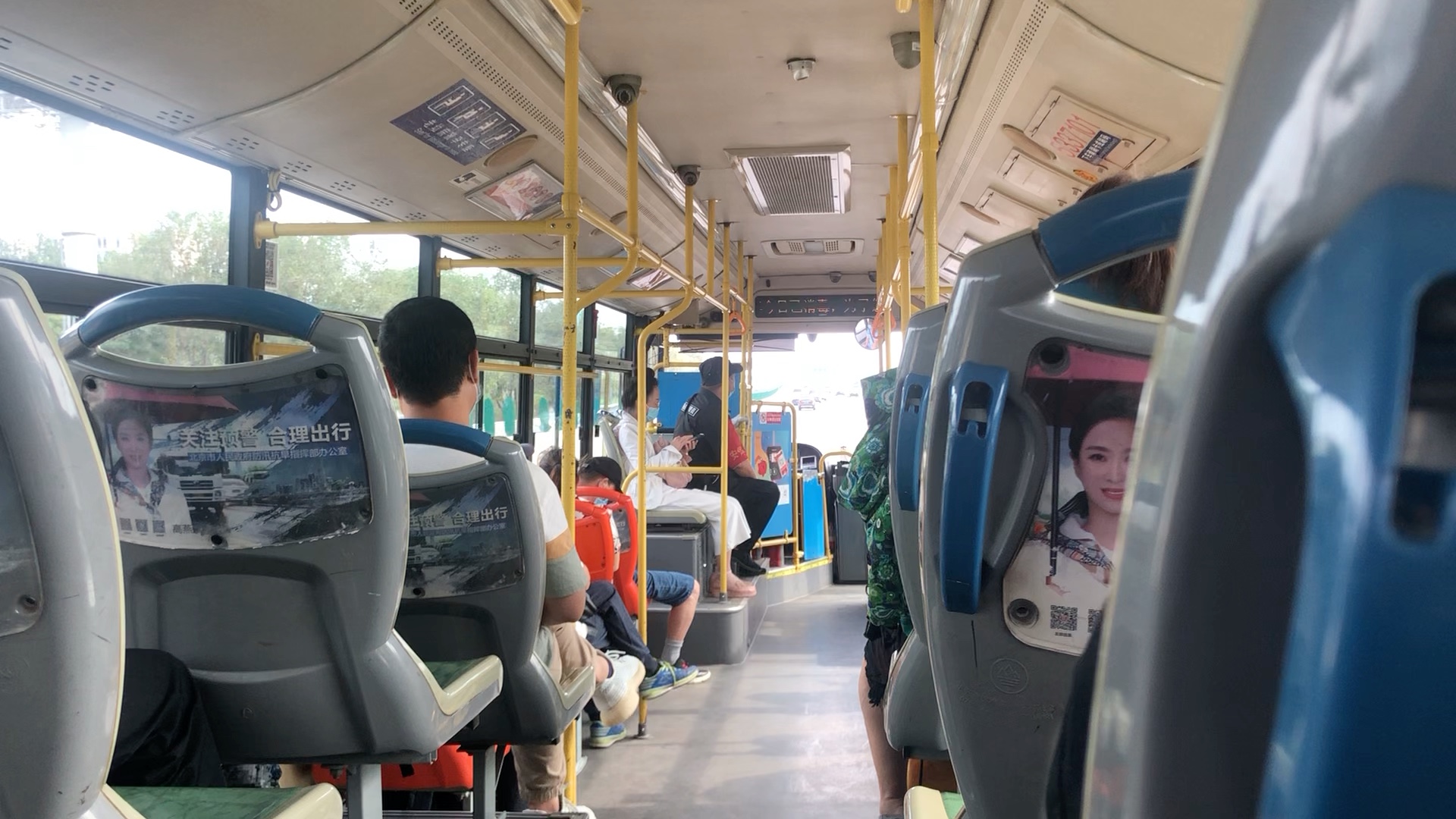 板簧悬挂抖起来!运通柴油车跑跨省公交849路高速行驶