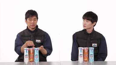 TVCM】ネット印刷のラクスル 「安いは愛だ _ シール」 「安いは