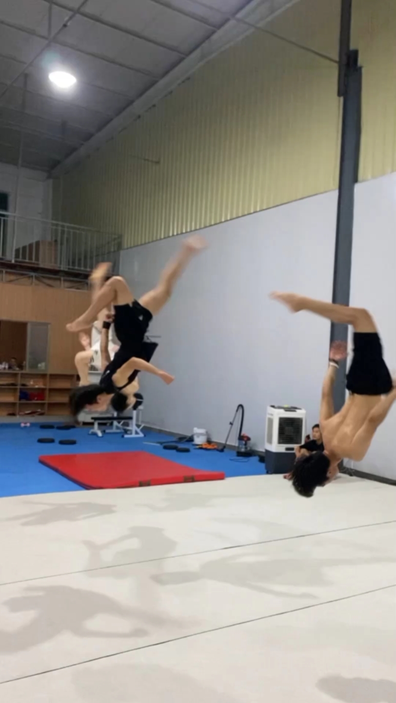 tricking极限空翻特技(八)