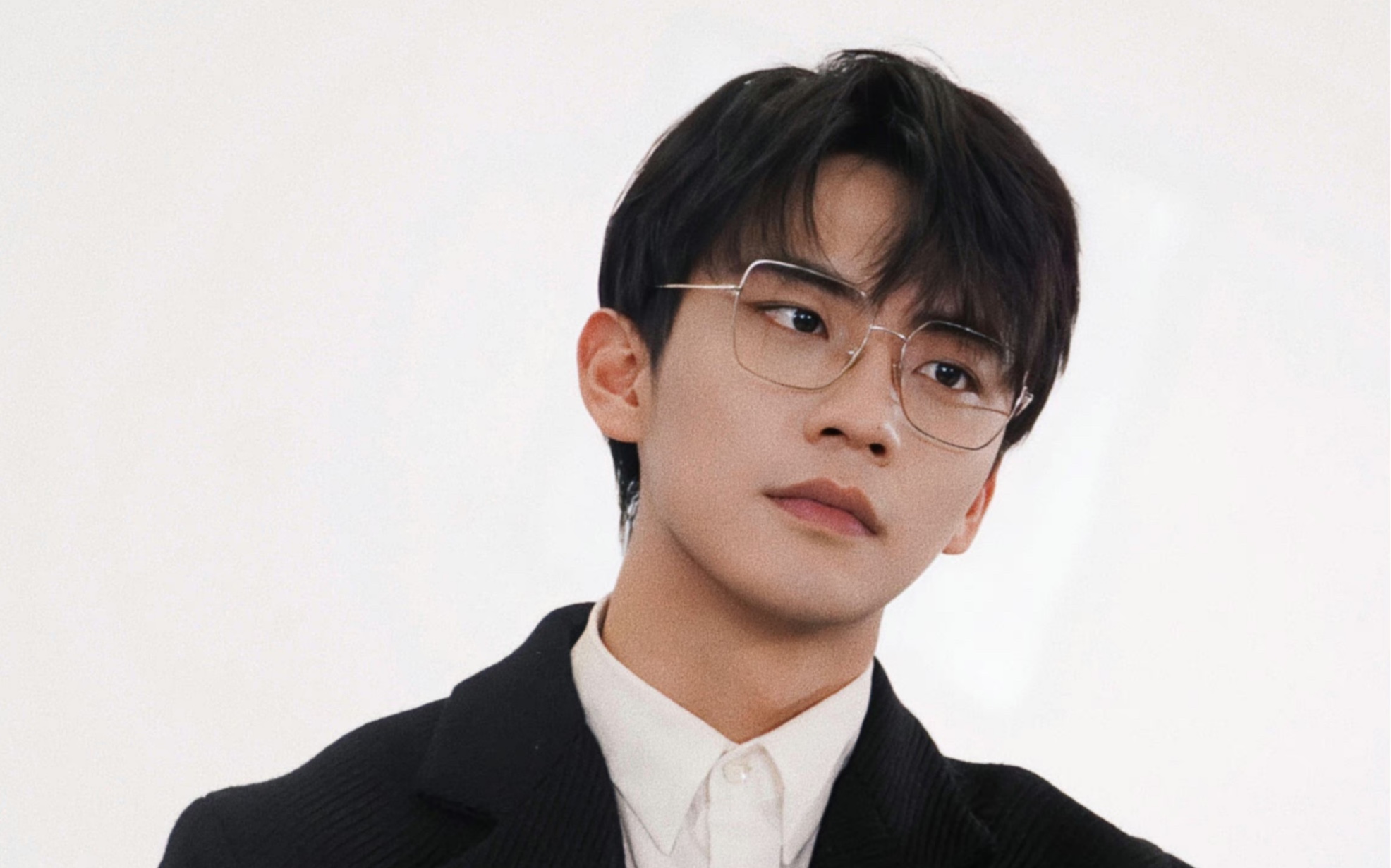 【陈鑫海】王子带着鲜花走向他的公主