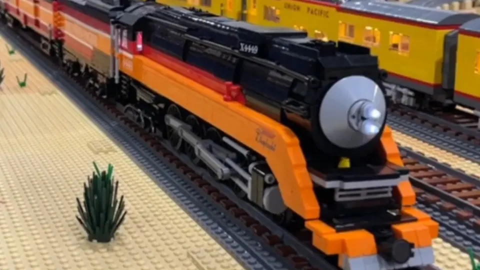 4449 Southern Pacific Daylight LEGO Train is Award Winning at