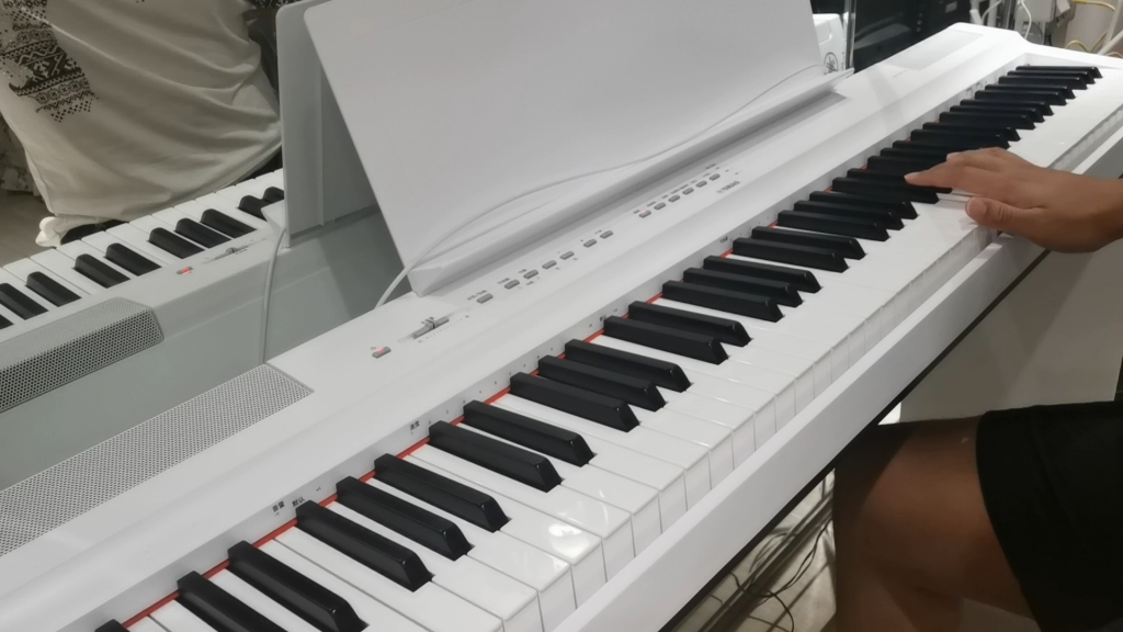 阿南亮子 refrain 钢琴演奏