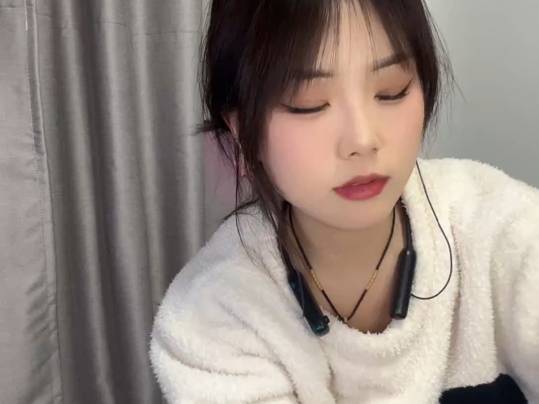 已转码2025-01-18 21-01-29_婚车小姐姐好想瘦