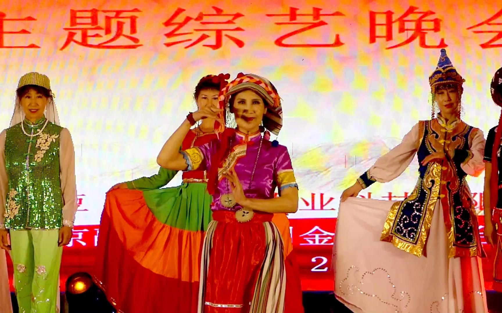 天坛周末16974 服饰展演《爱我中华》银帆艺术团