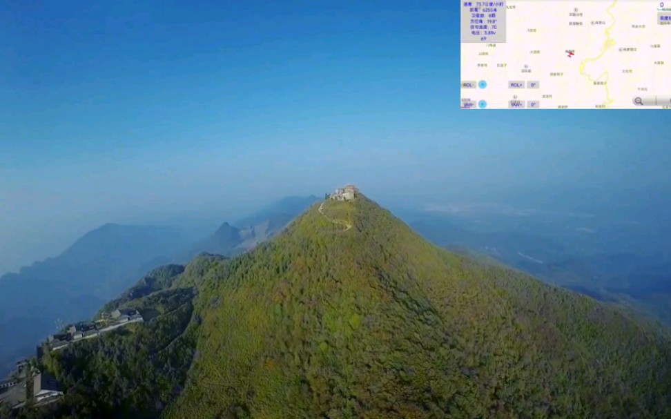 飞越高登山,华蓥山主峰海拔1700米