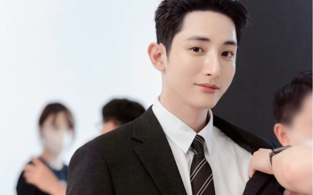 【李洙赫】|【苏荷】|简单的衣服李超模穿上瞬间体现高级感|【丽楠酱