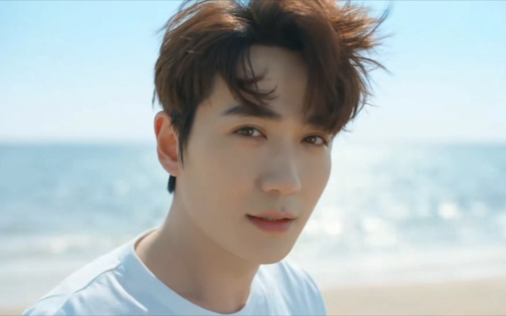 【朱一龙】微信8.0状态 清爽少年