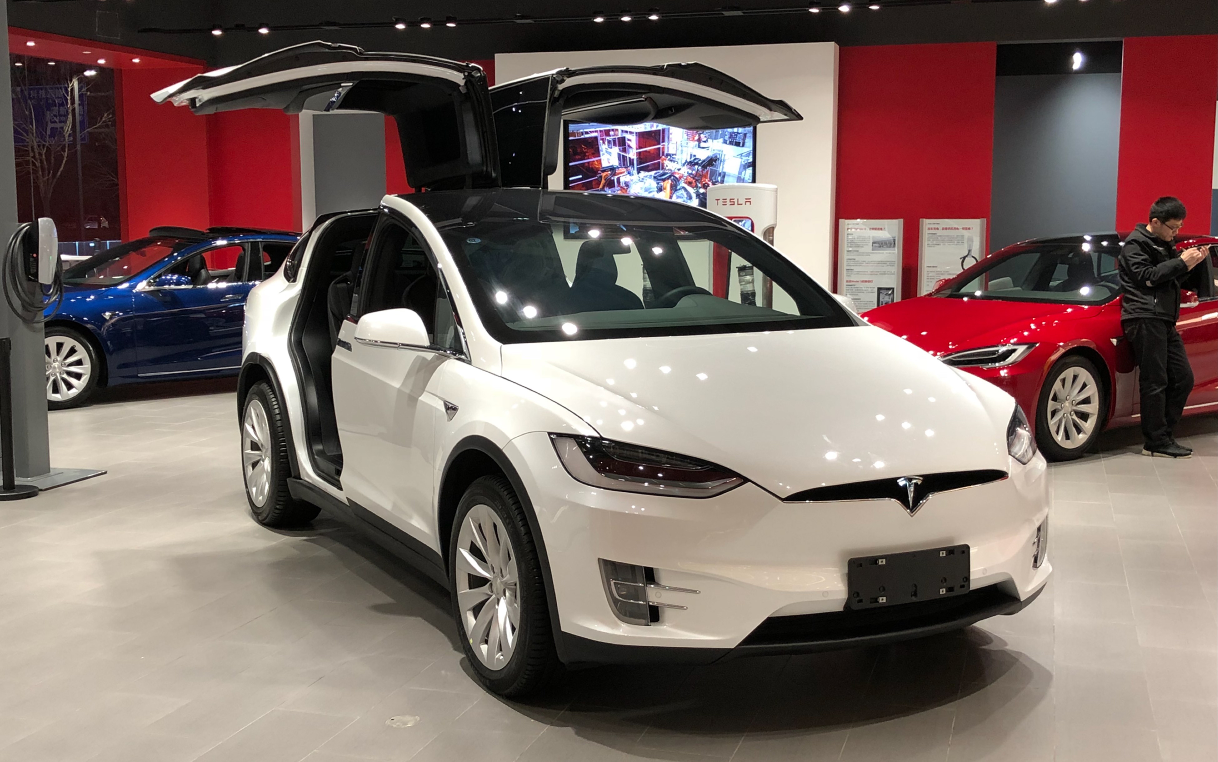 特斯拉Model X 静态体验(西安高新中大国际 特斯拉体验店)哔哩哔哩bilibili