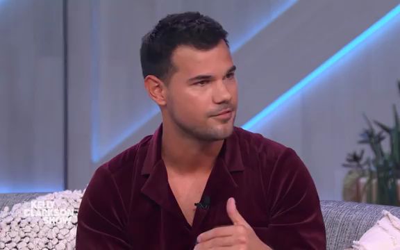 【Taylor Lautner】暮光狼人:我的未婚妻喜欢我的情敌后,我原谅了她,谁不犯错呢?哔哩哔哩bilibili