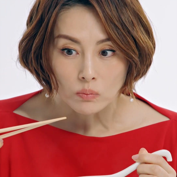 米倉涼子 マルちゃんZUBAAAN! CM「米倉さんと天の声1」篇 30秒_