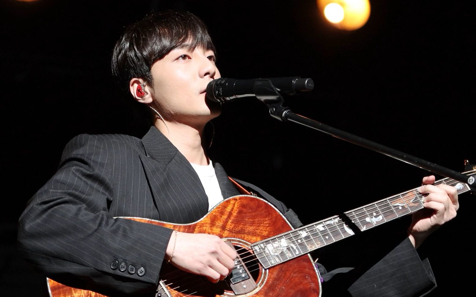 【Roy Kim】230226《我的爱在我身边》@ Awesome Stage哔哩哔哩bilibili