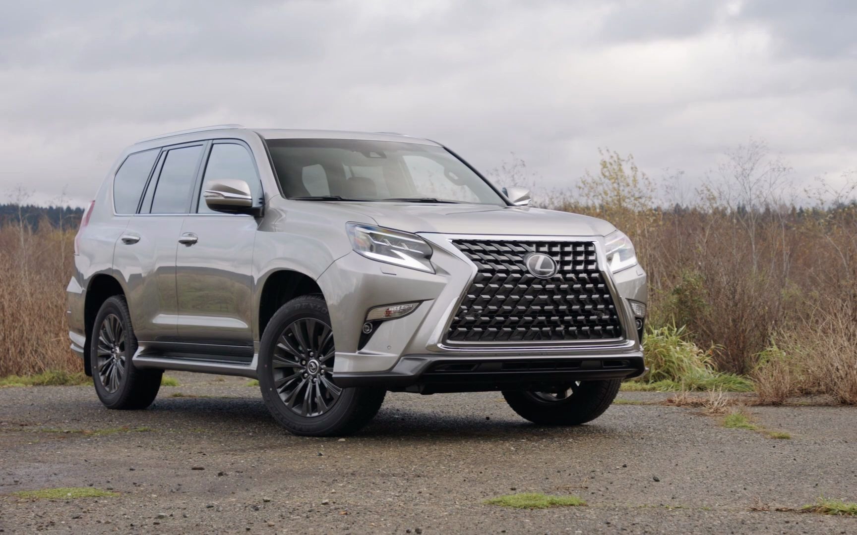 2021款雷克萨斯 gx460测试岩石路,雪地和河滩三种路况的越野能力
