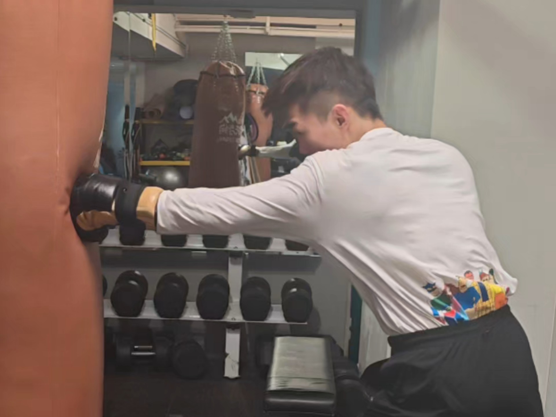 菜鸡健身房沙袋练习