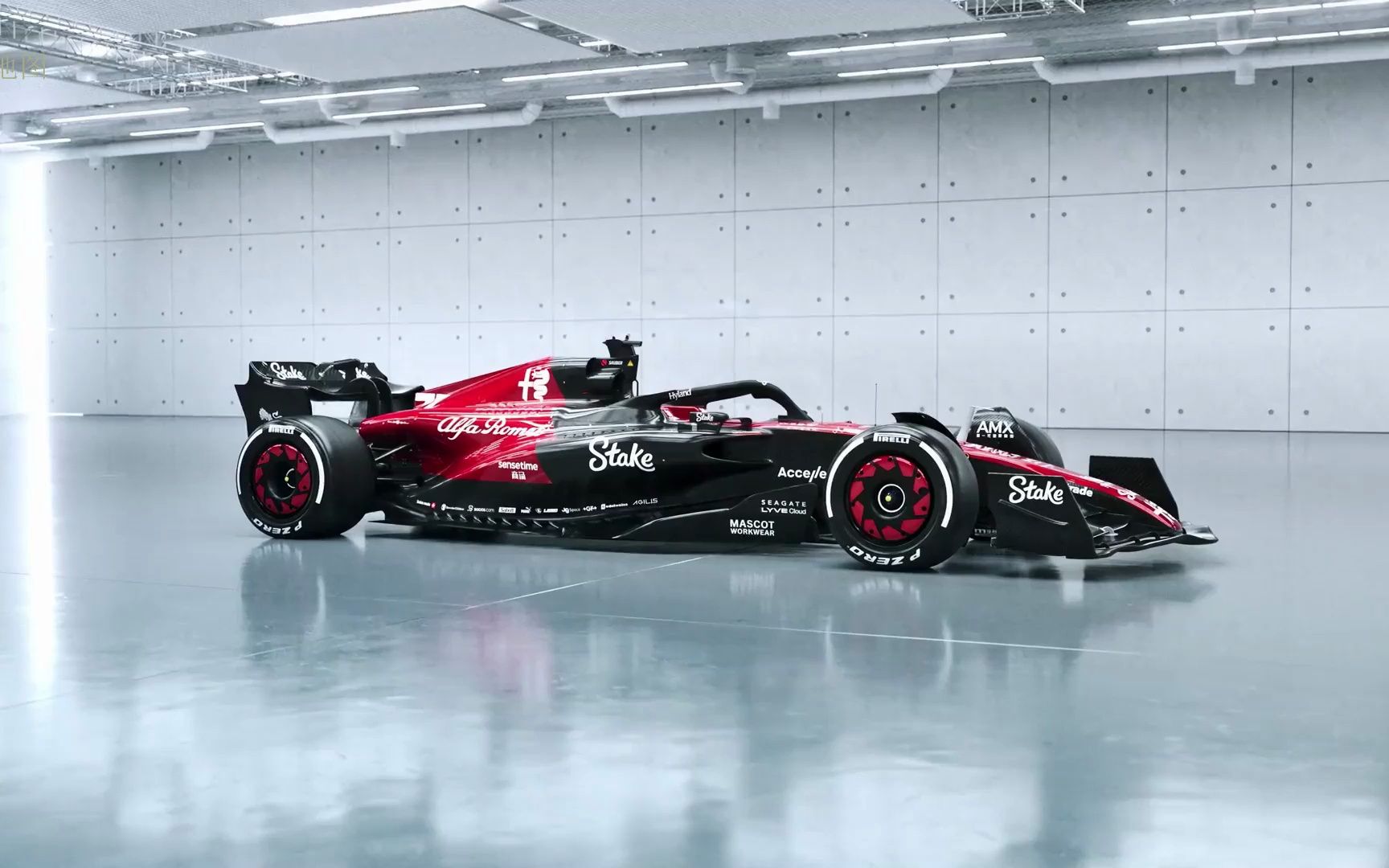 2023年f1阿尔法罗密欧车队c43赛车发布会