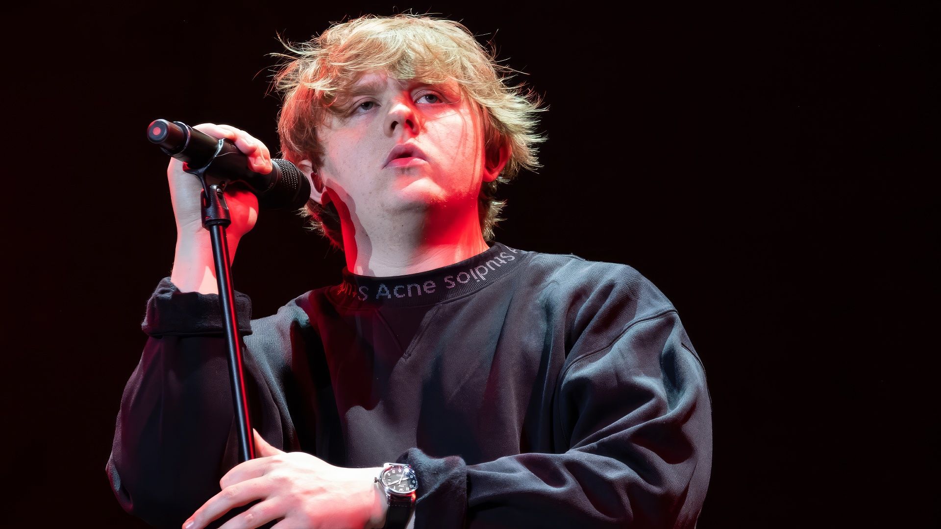 lewis capaldi-someone you loved-divinely uninspire