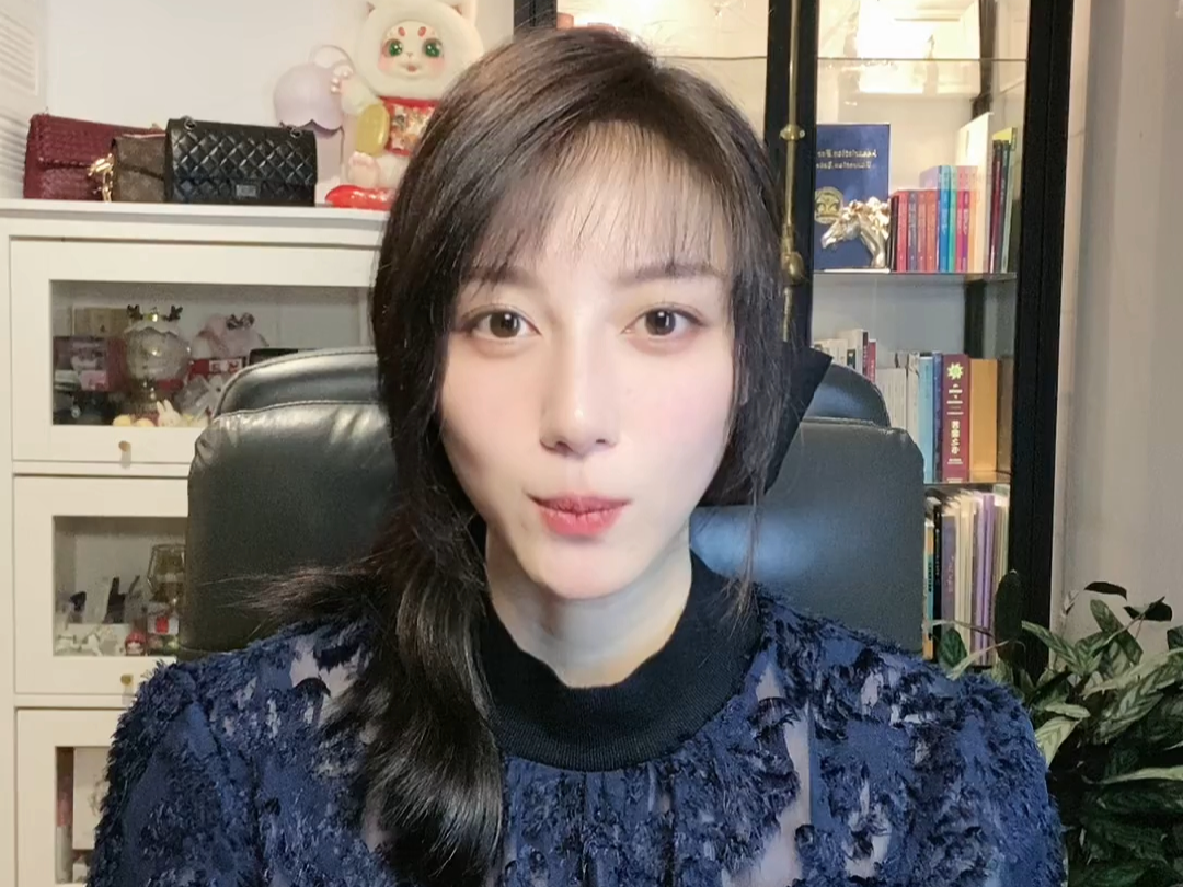 5.12 英俊小雯雯 2——中国女主播年鉴